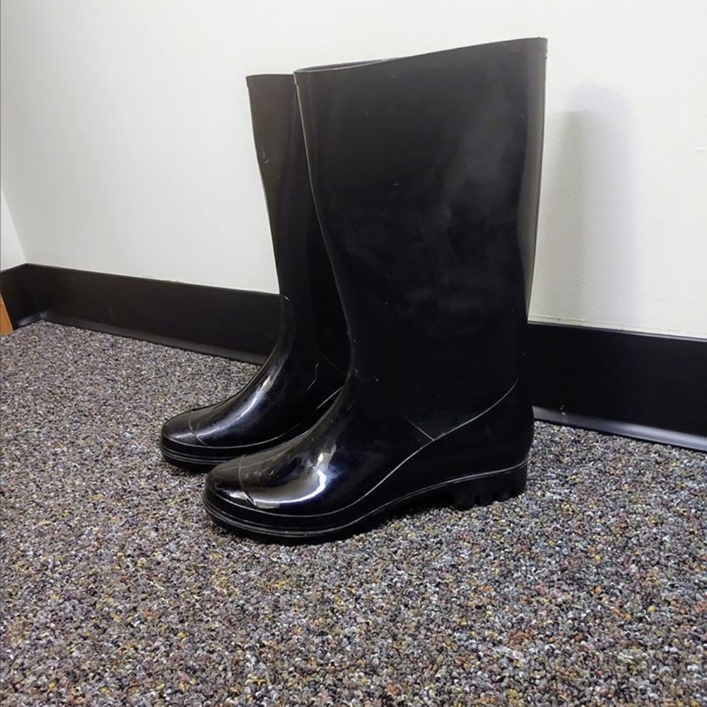 Rain boots womens 10